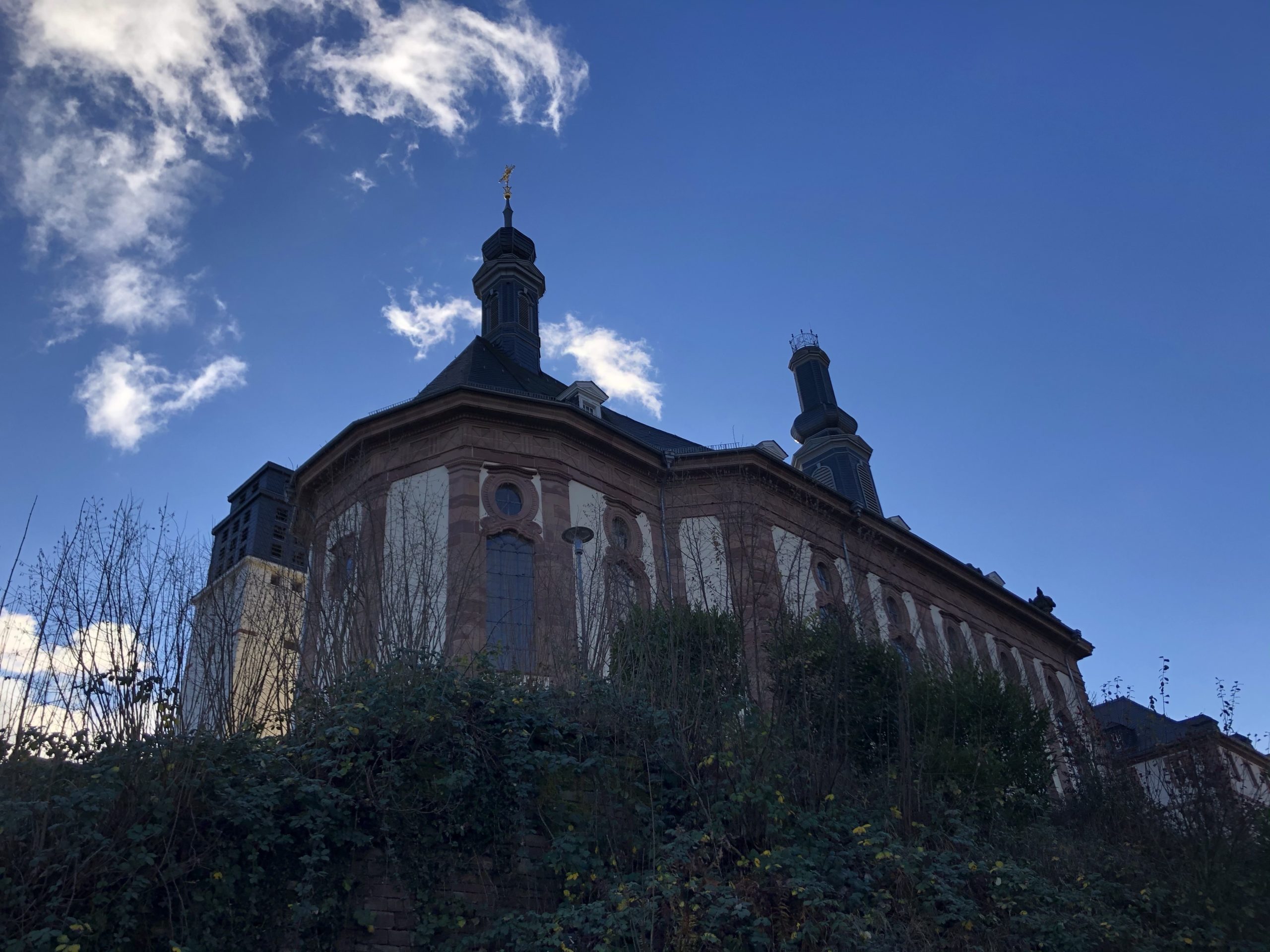 Schlosskirche von unten